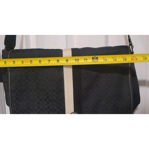COACH SIGNATURE VOYAGER BLACK CROSS BODY MESSENGER BAG AUTHENTIC - Picture 13 of 14